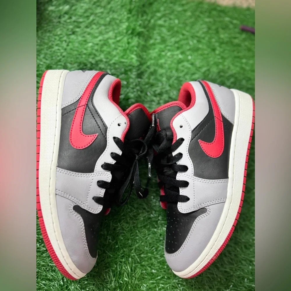 Big Kid's Air Jordan 1 Low GS Black/Fire Red-Cement Grey Gradeschool - Size 4.5Y